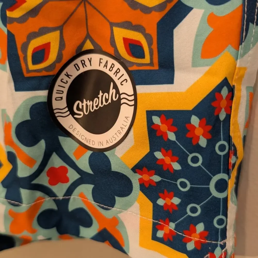 COVE Australia Swim Trunks Lined Stretch Beach Pool Travel Vacation - Size L